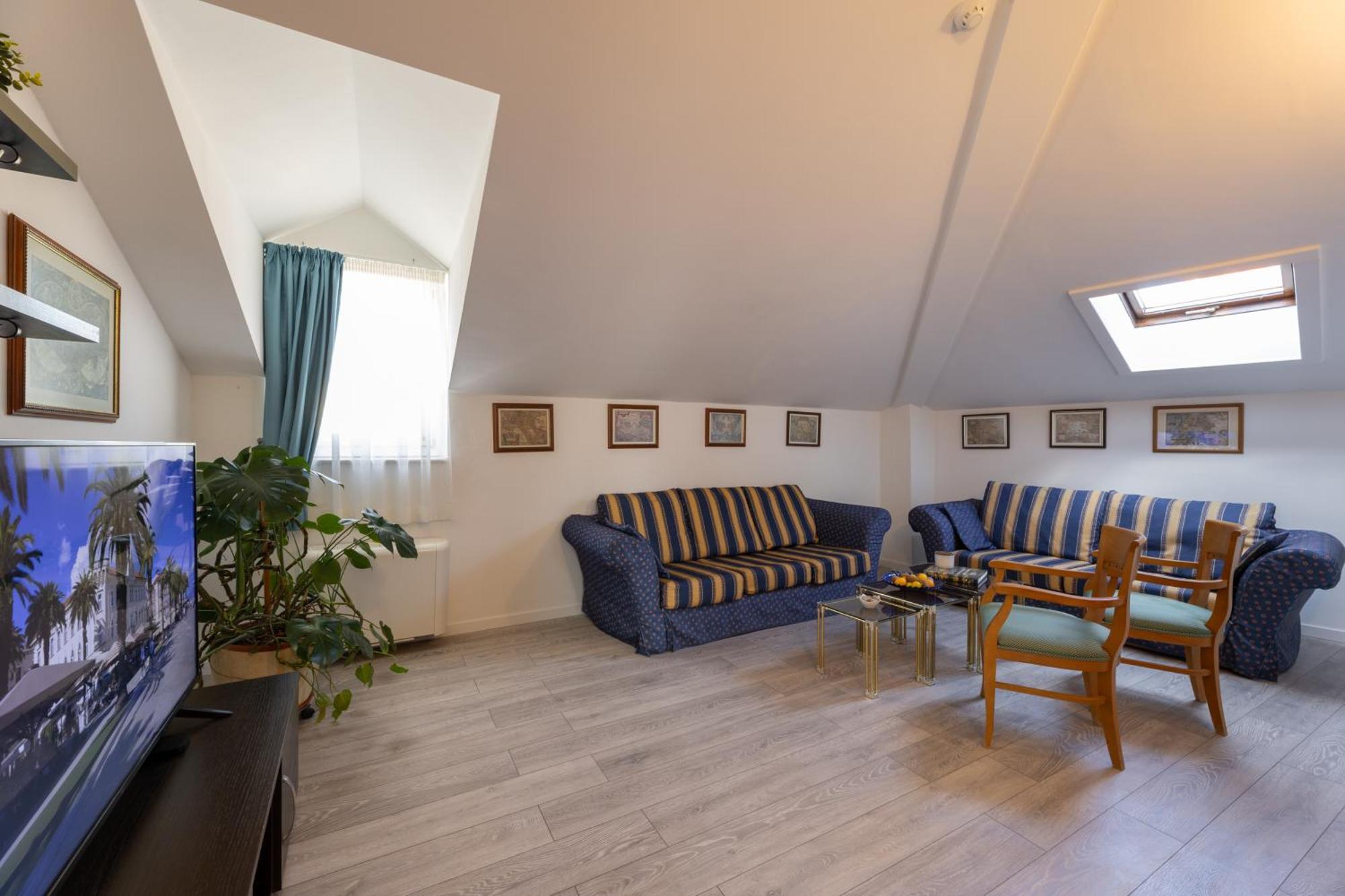 Villa Fontana โตรกีร์ ภายนอก รูปภาพ