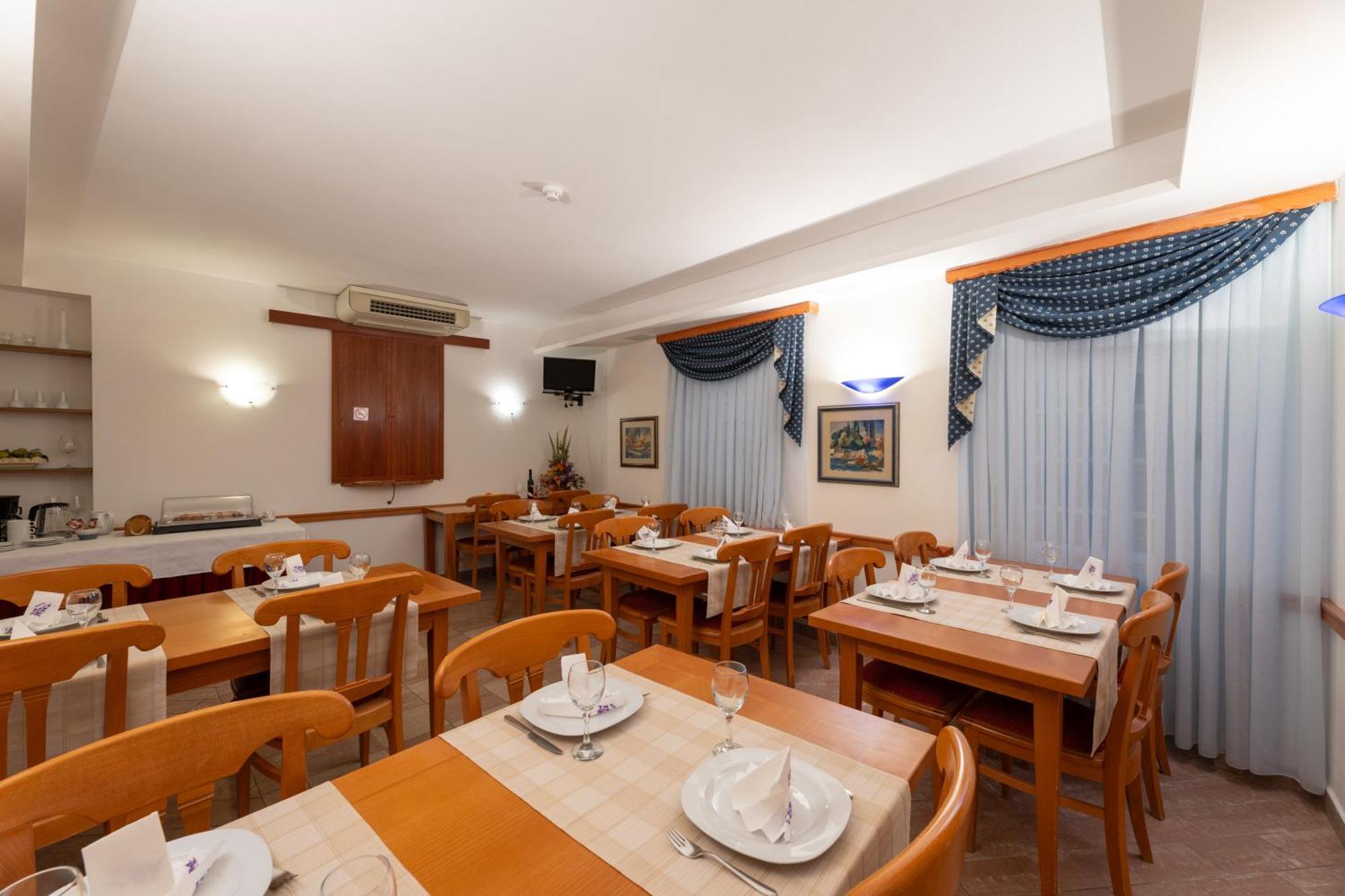 Villa Fontana โตรกีร์ ภายนอก รูปภาพ