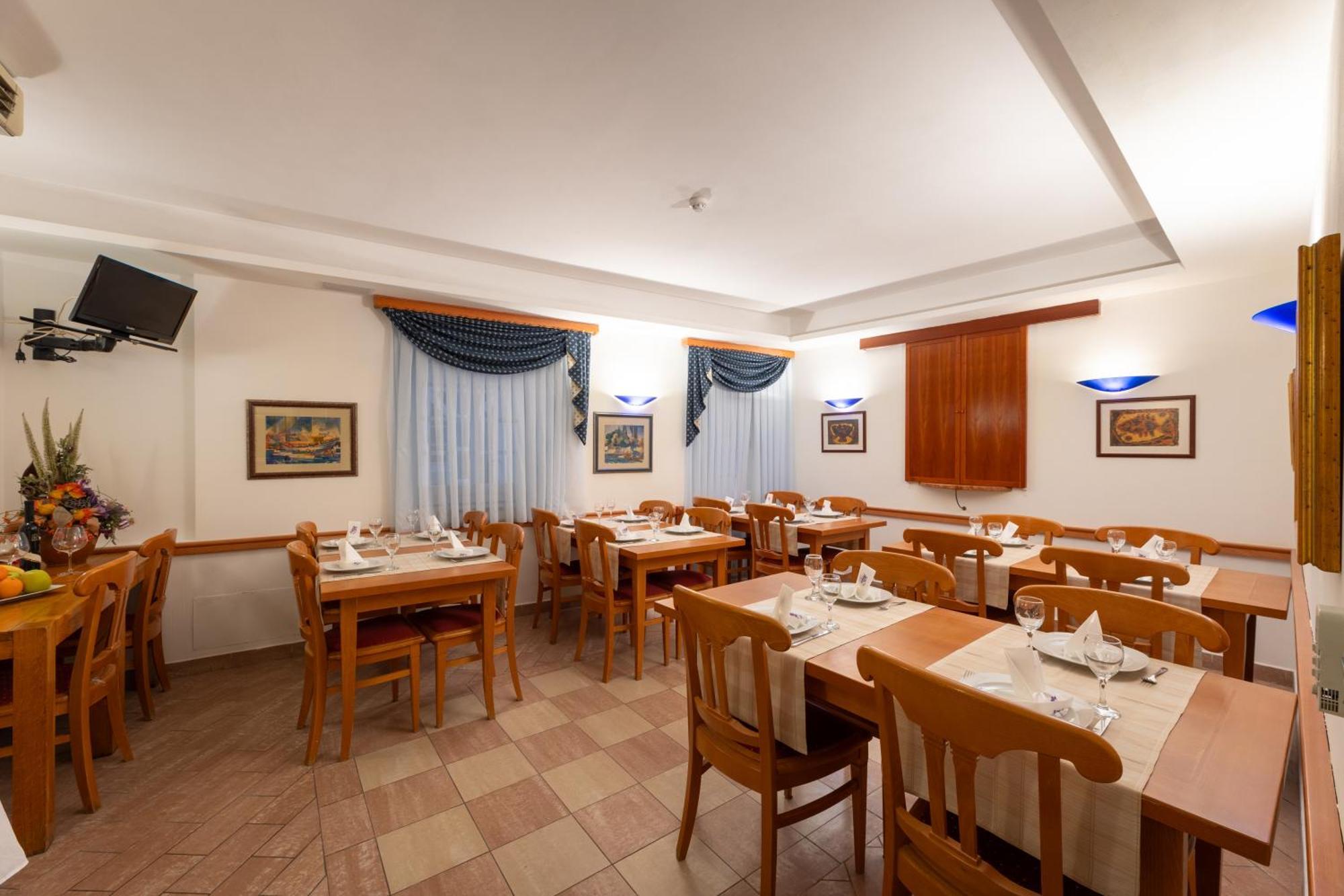 Villa Fontana โตรกีร์ ภายนอก รูปภาพ